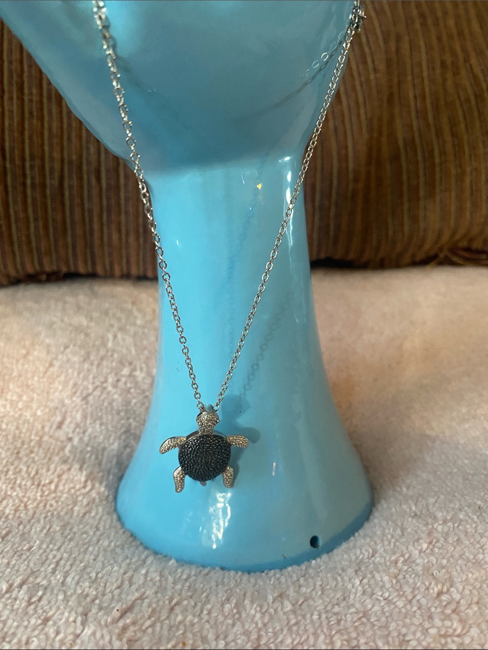 Silver tone Turtle Pendant Necklace - Black Shell